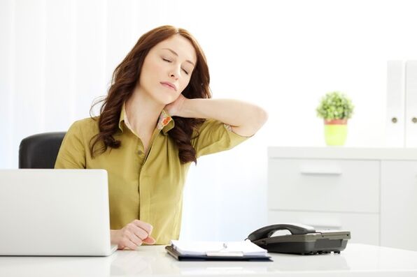 Sedentary activity provokes the appearance of cervical and later thoracic osteochondrosis.