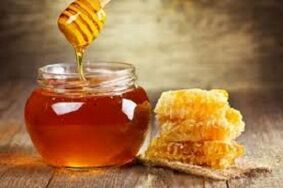 Honey to make a healing compress